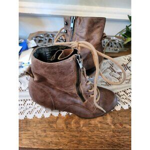 Dolce Brown Lace Up Granny Boot Side Zip 7 3.25 in Heel Boho Western Cottage
